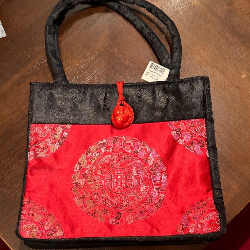 Bijou Terner Oriental Elegant Red and Black Women's Tote Bag